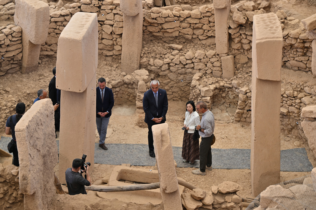 Göbeklitepe’de insan heykeli bulundu